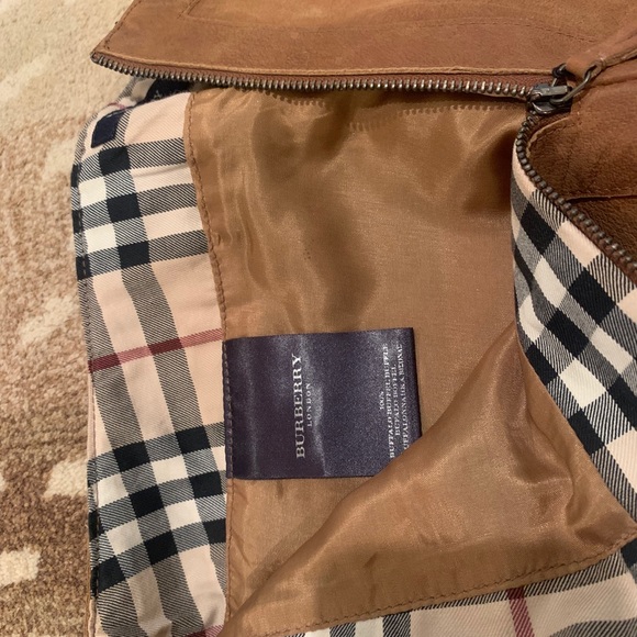 Burberry Cadwell Camel Leather Shorts - Picture 7 of 7